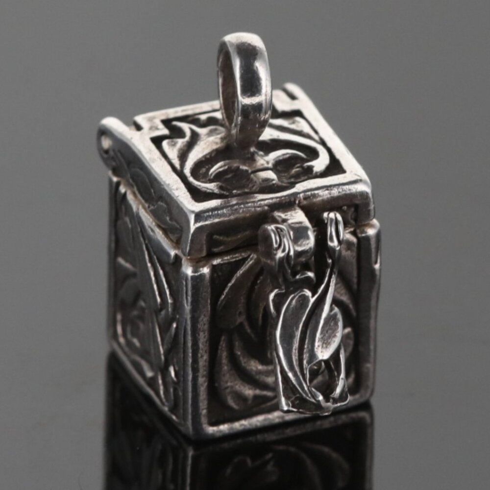 Southwest Sun West Sterling Silver Prayer Box Religious Charm Pendant - 10.47g